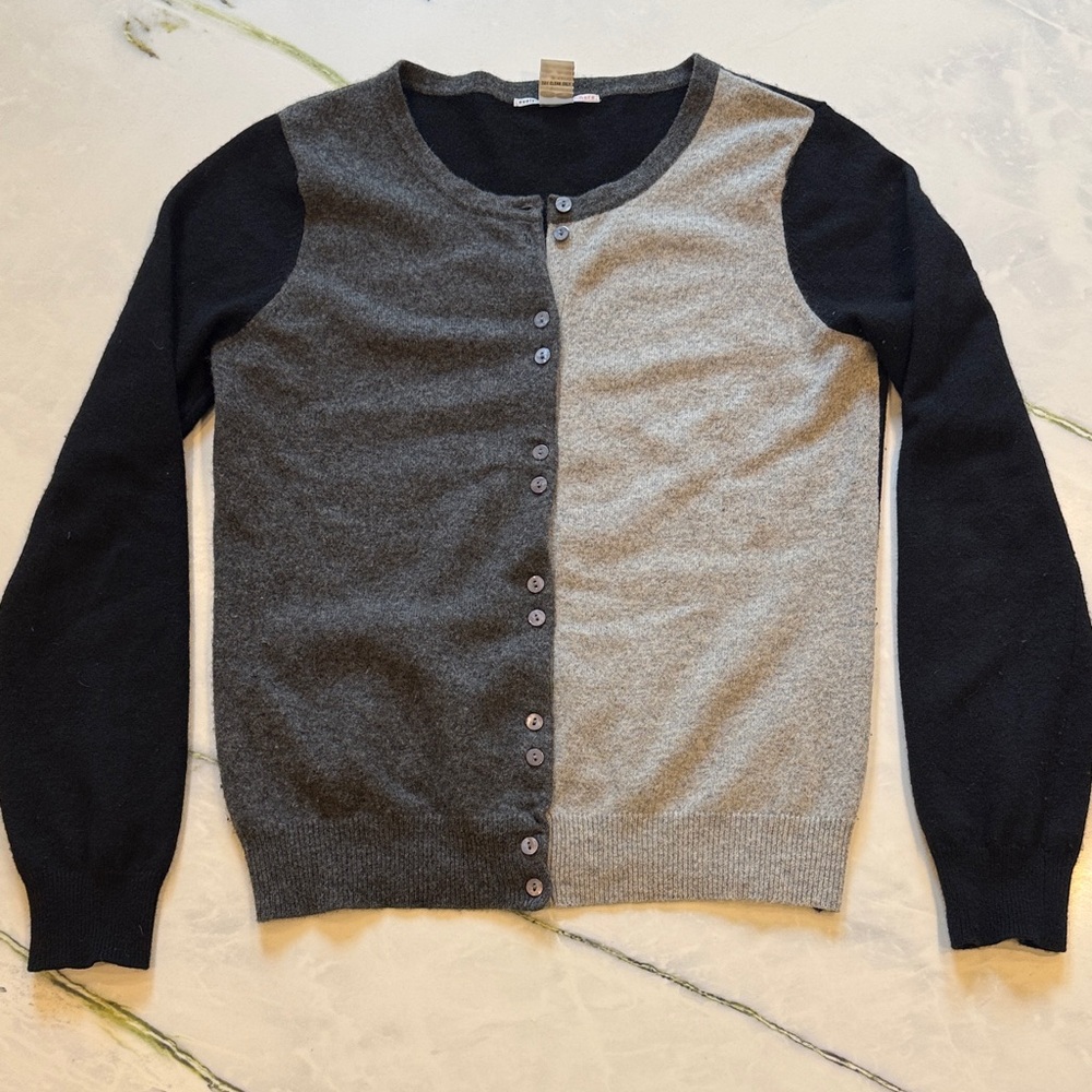 Two-Tone Black and Gray Cashmere Cardigan - Size L